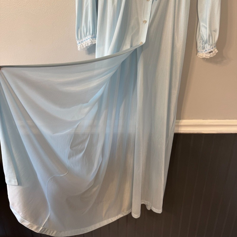 Vintage SEARS Powder Blue Peignoir Long Robe 36 Medium Eyelet Lace Trim Cottage - Picture 7 of 10